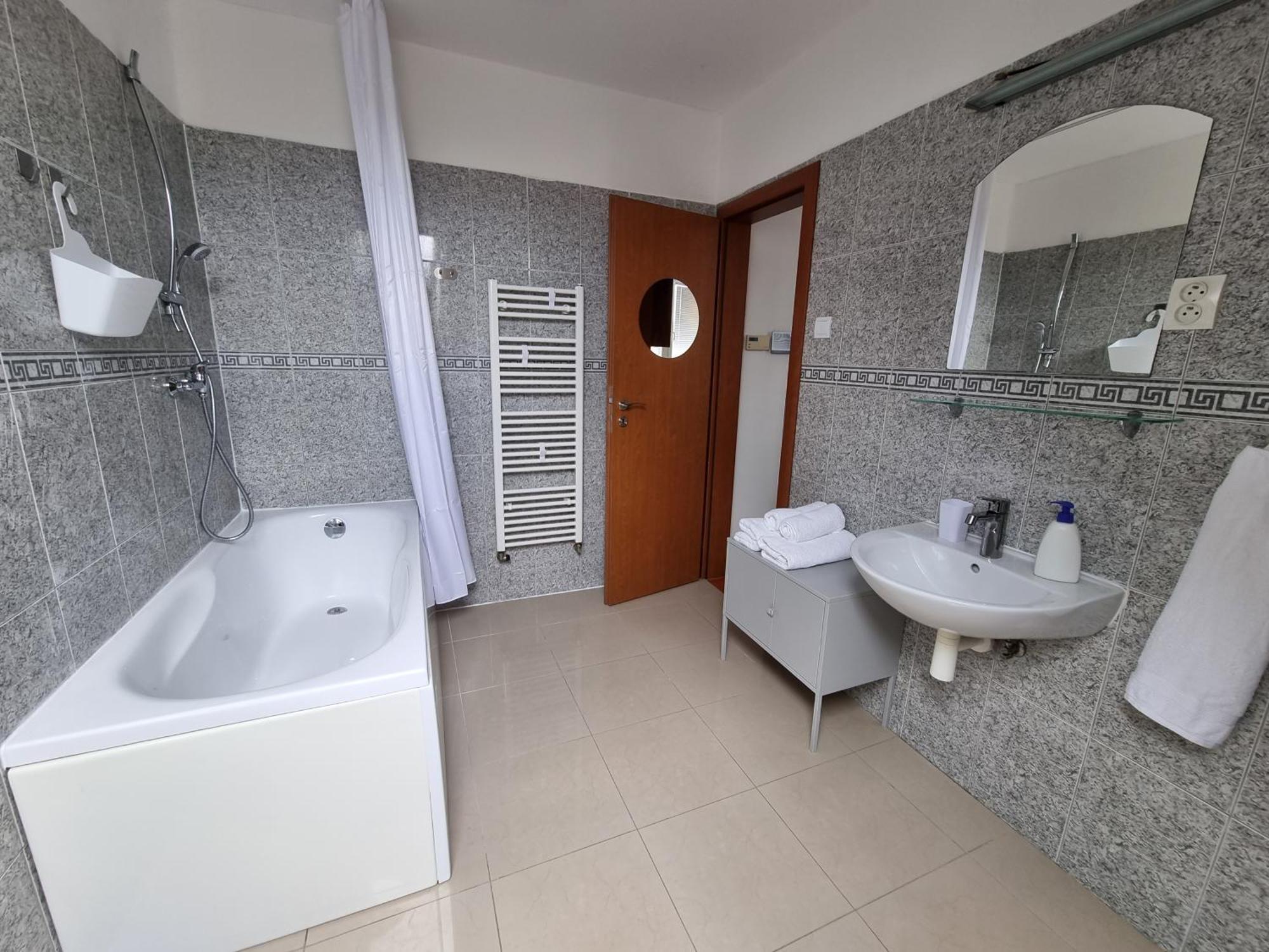 Turecka 49 Apt 2 Nové Zámky Zewnętrze zdjęcie